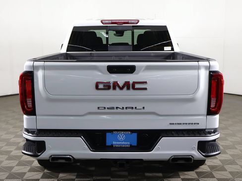 Used 2024 GMC Sierra 1500 Denali w/ Denali Reserve Package AWD/4WD image 17