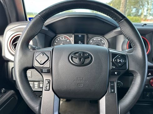 Used 2023 Toyota Tacoma TRD Pro AWD/4WD image 20