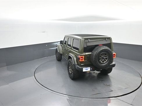 Used 2022 Jeep Wrangler Unlimited Rubicon w/ Xtreme Recon 35" Tire Package image 26