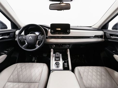 Used 2022 Mitsubishi Outlander SEL image 18