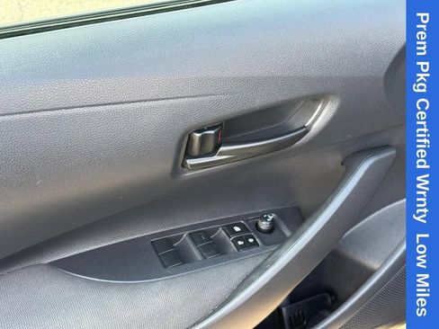 Used 2025 Toyota Corolla LE w/ LE Premium Package FWD image 18