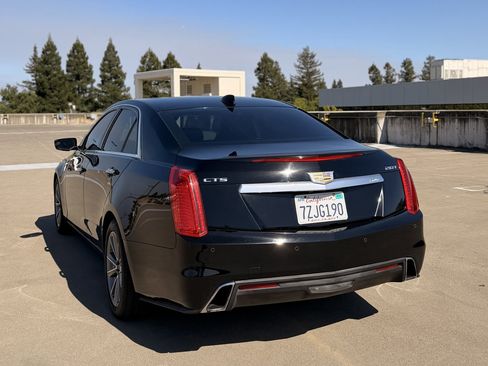 Used 2018 Cadillac CTS Luxury RWD image 3