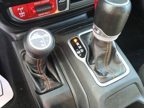 Used 2021 Jeep Gladiator Mojave w/ Trailer Tow Package image 28