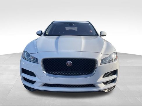 Used 2017 Jaguar F-PACE Prestige image 8