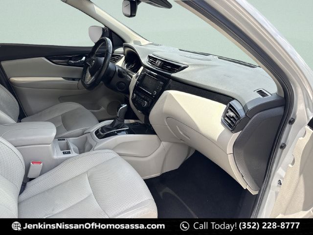 Certified 2021 Nissan Rogue Sport SL w/ Premium Package FWD image 21