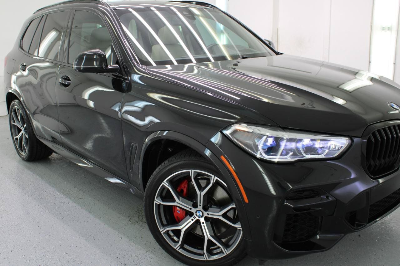 Used 2022 BMW X5 xDrive40i w/ M Sport Package AWD/4WD image 15