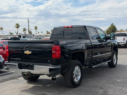 Used 2015 Chevrolet Silverado 2500 LT w/ LT Convenience Package AWD/4WD image 11