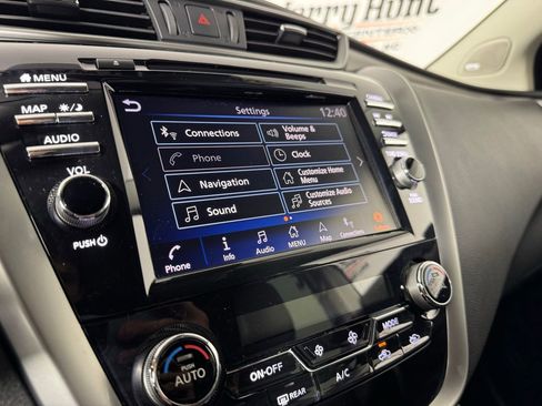 Used 2023 Nissan Murano SL w/ SL Moonroof Package FWD image 17