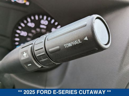 New 2025 Ford E-450 and Econoline 450 Super Duty w/ Power Equipment Group image 32