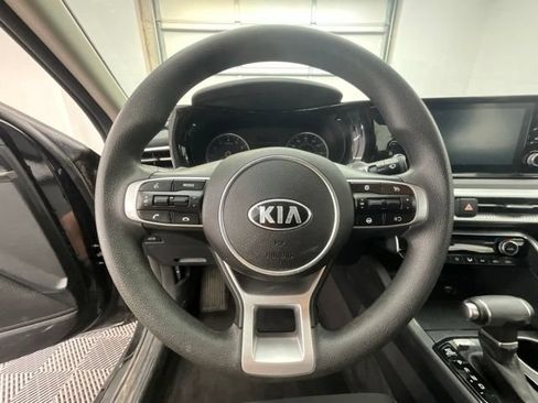 Used 2021 Kia K5 LXS FWD image 9