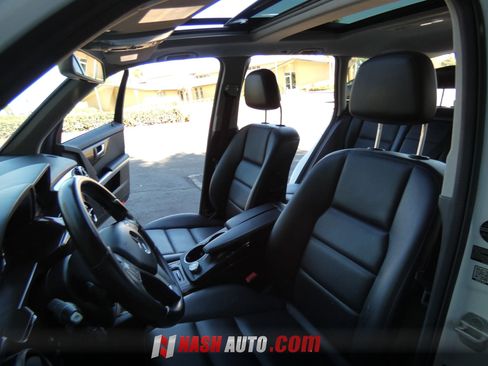 Used 2014 Mercedes-Benz GLK 350 2WD w/ Premium 1 Package image 44
