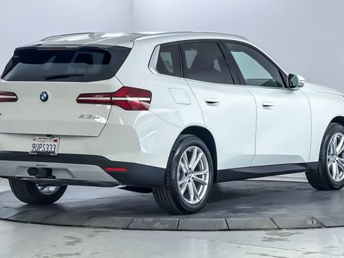 Used 2025 BMW X3 xDrive30i w/ Convenience Package image 2
