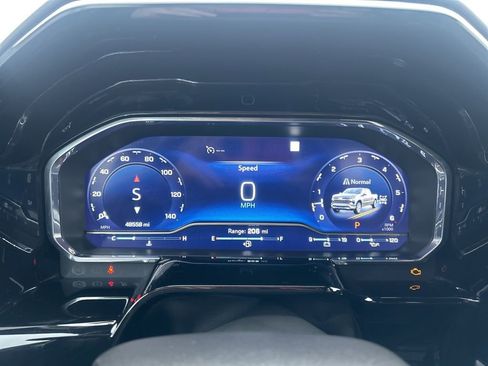 Used 2022 Chevrolet Silverado 1500 ZR2 w/ Technology Package image 20