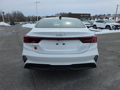 Used 2024 Kia Forte LXS image 6