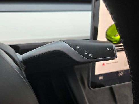 Used 2022 Tesla Model Y Performance image 21