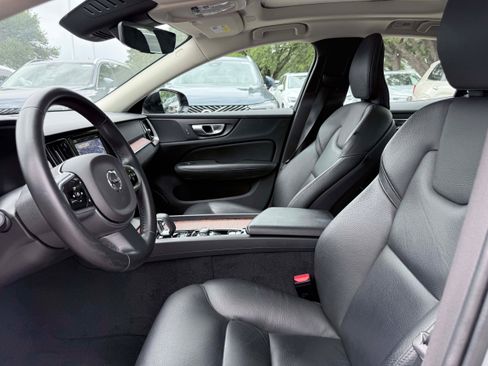 Certified 2025 Volvo S60 B5 Plus FWD image 10