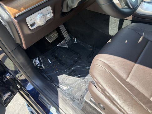 Certified 2022 Mercedes-Benz GLE 350 4MATIC w/ AMG Line Exterior image 17