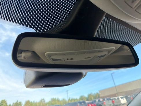 Used 2023 Ford Edge Titanium AWD/4WD image 29