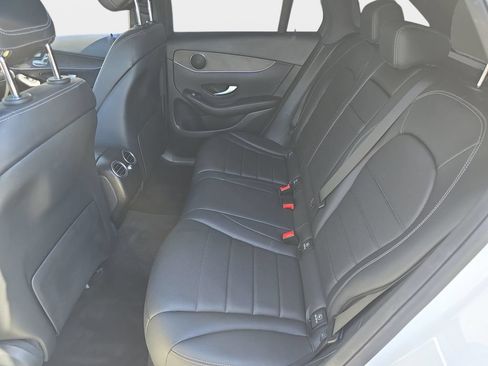 Used 2022 Mercedes-Benz GLC 300 image 17