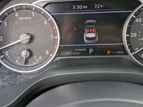 Used 2023 Nissan Rogue SV image 27