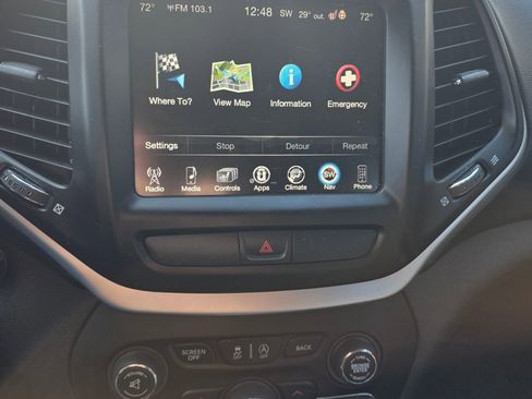 Used 2015 Jeep Cherokee Trailhawk w/ Comfort/Convenience Group image 10