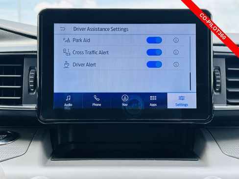 Used 2023 Ford Explorer XLT w/ Equipment Group 202A AWD/4WD image 10
