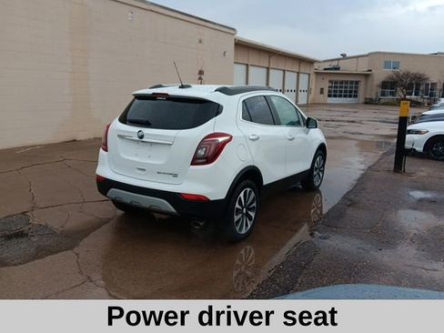 Used 2022 Buick Encore Preferred w/ Safety Package II image 4