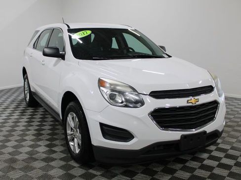 Used 2017 Chevrolet Equinox LS FWD image 8