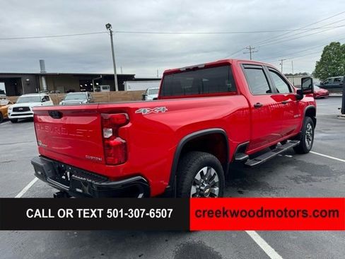 Used 2024 Chevrolet Silverado 2500 Custom w/ Custom Value Package AWD/4WD image 4