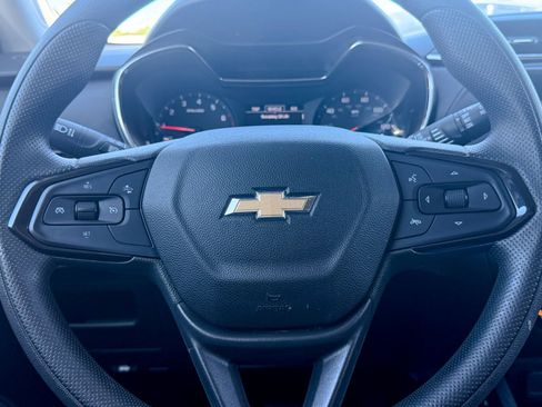 Certified 2023 Chevrolet TrailBlazer LT AWD/4WD image 44