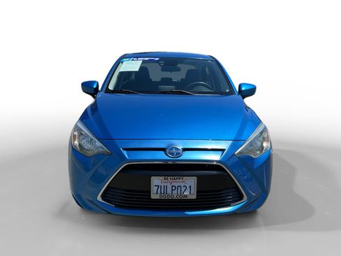 Used 2016 Scion iA FWD image 8