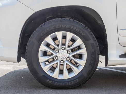 Used 2016 Lexus GX 460 w/ Premium Package AWD/4WD image 28