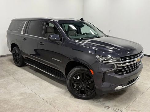 Used 2024 Chevrolet Suburban LT image 41