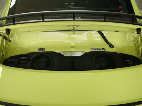 Used 2026 Porsche 911 GT3 RWD image 34