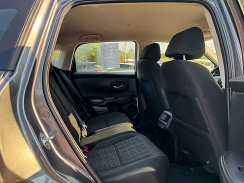 Used 2024 Honda HR-V LX image 11