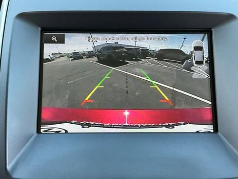 Used 2015 Ford Edge Titanium FWD image 26