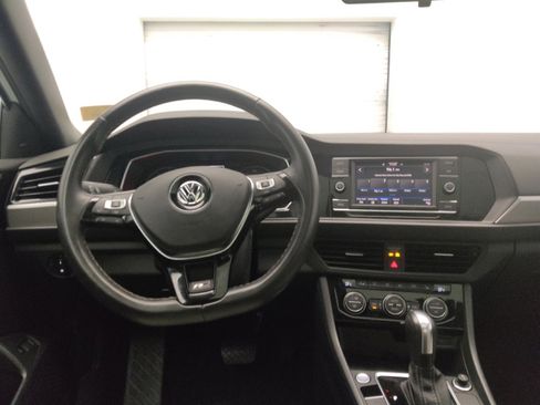 Used 2020 Volkswagen Jetta R-Line w/ R-Line Cold Weather Package FWD image 22
