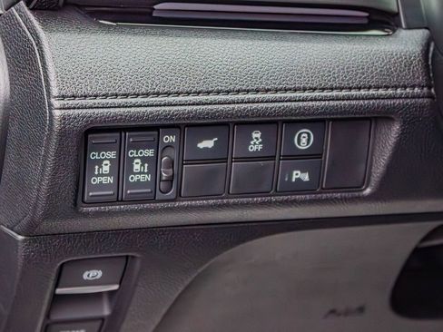 Used 2022 Honda Odyssey Touring image 38