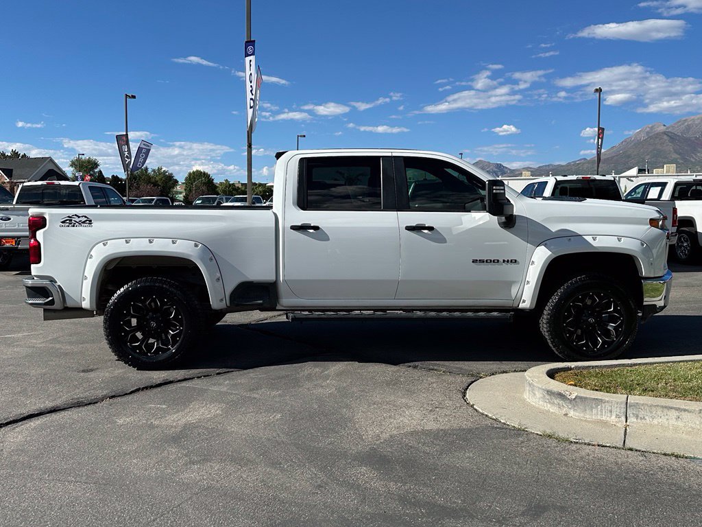 Used 2021 Chevrolet Silverado 2500 LT w/ Fleet Comfort Package AWD/4WD image 5