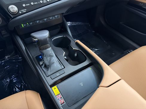 Certified 2025 Lexus ES 350 w/ Premium Package FWD image 19