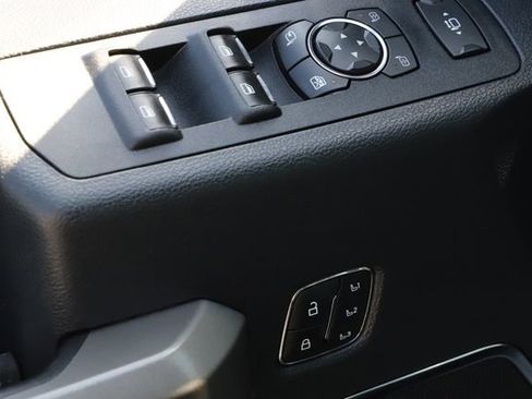 Used 2022 Ford F350 Platinum image 21