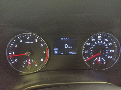 Used 2021 Kia Forte LXS FWD image 23