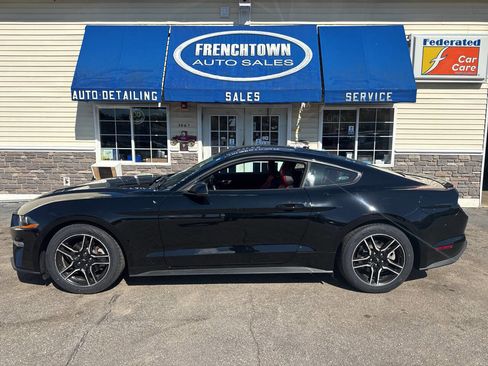 Used 2018 Ford Mustang Premium w/ Equipment Group 201A RWD image 5