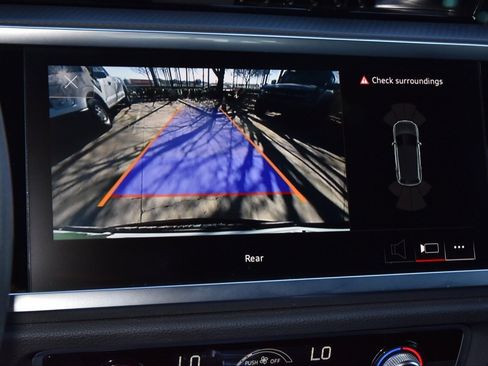 Used 2023 Audi Q3 2.0T Premium w/ Convenience Package image 28