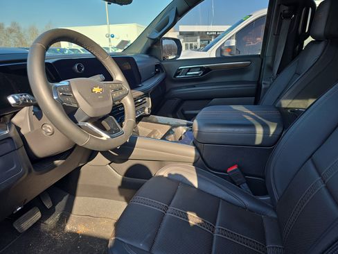 Used 2025 Chevrolet Tahoe High Country image 5