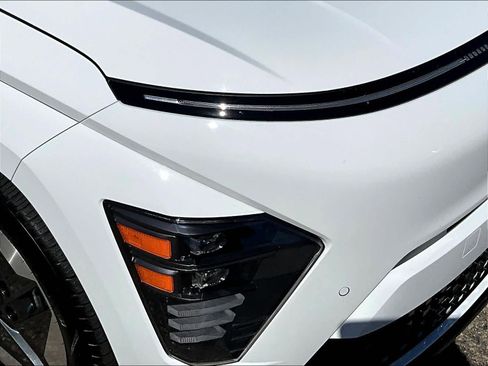 Used 2024 Hyundai Kona Limited FWD image 32
