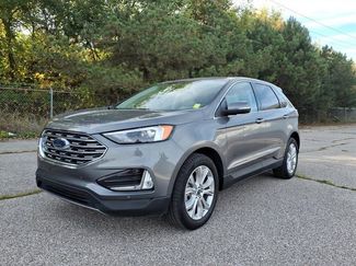 Used 2022 Ford Edge Titanium video 3