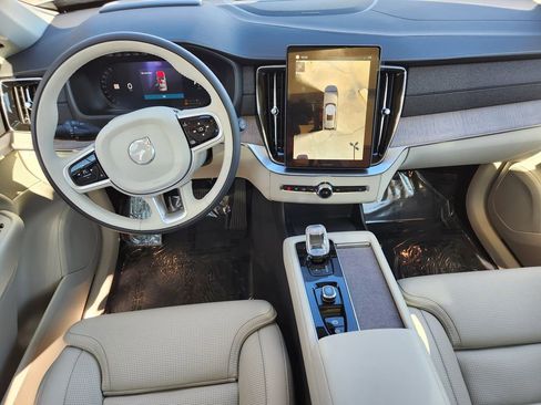 New 2026 Volvo XC90 T8 Ultra w/ Protection Package Premier image 15