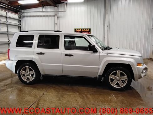 Used 2008 Jeep Patriot Sport image 2