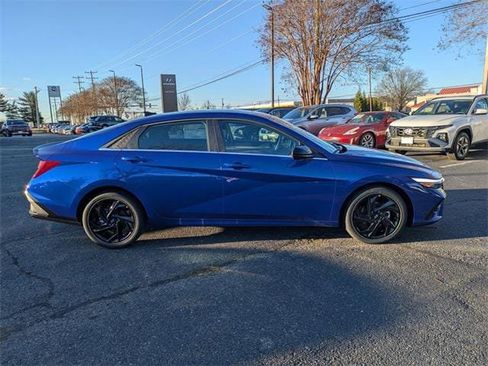 New 2026 Hyundai Elantra SEL Sport Premium image 3